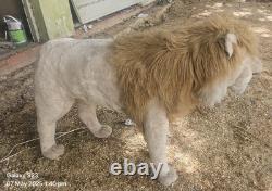 Automated Animatronic Large Lion