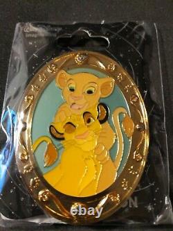 DISNEY Young Simba and Nala CATS WDI OVAL GOLD FRAME LE 300 PIN