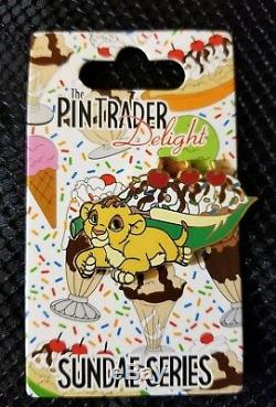 Disney DSF DSSH Pin Trader Delight Young Baby Simba Cub Lion King PTD LE 200