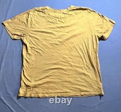 Disney Lion King Grown Sinba Womens XL Yellow Short Sleeve Ladies Tee