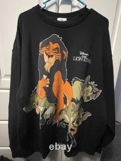 Disney Parks Lion King Graphic Crewneck Sweatshirt Size XL New Without Tags