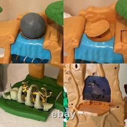 Disney The Lion King Lion Guard Training Lair and Defend the Pride Lands Playset
