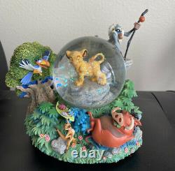 Rare Disney LION KING'I Cant Wait To Be King' Simba Musical SnowGlobe