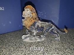 SWAROVSKI DISNEY Figurine Lion King Mufasa 2010 1048265 Collectable. BrandNew