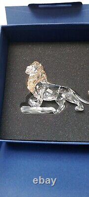 Swarovski Crystal DISNEY LION KING MUFASA 1048265 Mint Rare Retired Boxed