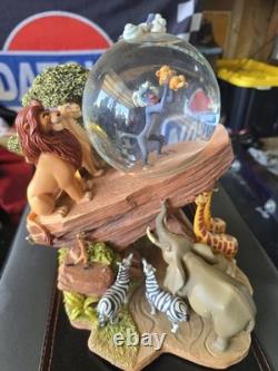1994 Disney Le Roi Lion Rocher de la Fierté Boule à neige musicale Cercle de la vie - PRÉSENTE DES DÉFAUTS