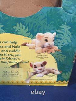 1998 Rare Disney Le Roi Lion Fierté de la Famille de Simba 9 Peluches dans la Boîte Nala Kiara