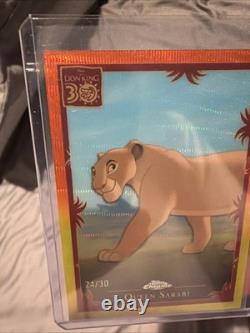2024 Topps Chrome Disney Reine Sarabi Le Roi Lion 30e Vague Orange Jaune #/30 2024 Topps Chrome Disney Reine Sarabi Le Roi Lion 30e Vague Orange Jaune #/30