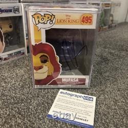 Aaron Pierre a signé un Funko Pop Mufasa du Roi Lion avec certificat d'authenticité