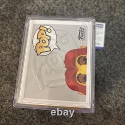 Aaron Pierre a signé un Funko Pop Mufasa du Roi Lion avec certificat d'authenticité