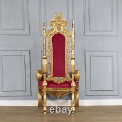 Chaise de trône du Roi Lion avec cadre en feuille d'or et revêtement en velours rouge vineux