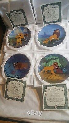 Collection D'assiettes Du Roi Lion Complète En Édition Limitée Disney Complète Avec Tous Les Caractères C. O. A