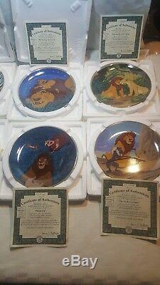 Collection D'assiettes Du Roi Lion Complète En Édition Limitée Disney Complète Avec Tous Les Caractères C. O. A