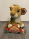 Disney Co. / Authentique / Le Roi Lion / Simba Petit Lion Ronronnant Peluche 10.5