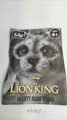 Disney Fur Real Lion King Simba translates to 'Disney Fur Real Roi Lion Simba' in French.