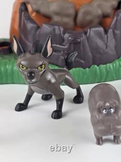 Disney Junior La Garde du Roi Lion : L’Ascension de Scar, coffret de jeu avec figurines, lumières et sons