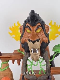 Disney Junior La Garde du Roi Lion : L’Ascension de Scar, coffret de jeu avec figurines, lumières et sons