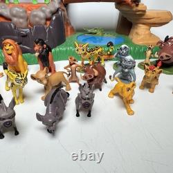 Disney La Garde du Lion Le Retour de Scar Ensemble de jeux avec 23 figurines Ensemble de jouets Disney La Garde du Lion Le Retour de Scar Ensemble de jeux avec 23 figurines Ensemble de jouets