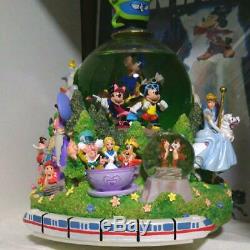 Disney Snow Globe With Music Box Mickey Lion King Princesses Dumbo Superbe F / S
