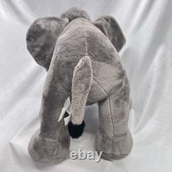 Disney Store Le Roi Lion Éléphant d'Afrique Jumbo 24x14 Grand Peluche EN EXCELLENT ÉTAT