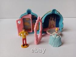 Disney Une fois dans un temps médaillon avec figurines Le Roi Lion/Blanche-Neige/La Belle et la Bête