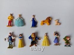 Disney Une fois dans un temps médaillon avec figurines Le Roi Lion/Blanche-Neige/La Belle et la Bête