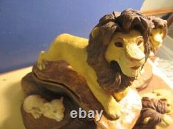 Disney’s The Lion King’pride Rock' Sandicast Sculptures Par Sandra Brue