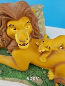 Disneys Le Roi Lion Ne Peut Attendre D'être Roi Par Costa Alavezos Avec Timon Pin Rare
