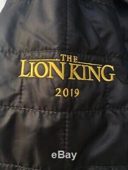 Disneys Roi Lion Film Cast Équipe Exclusive Patagonia Puff Jacket M Gift Nwt
