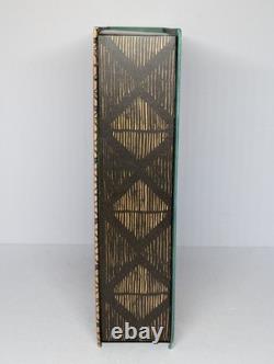 Ensemble de 7 ornements en édition limitée du livre d'histoires de la convention Safari du Roi Lion de Disney