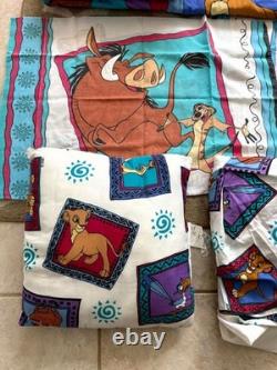 Ensemble de literie vintage des années 90 Disney Le Roi Lion : 2 oreillers, un cache-sommier, 2 taies d’oreiller et une couette
