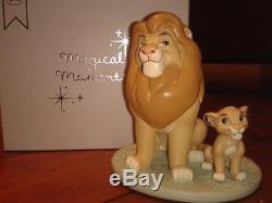 Extrêmement Rare! Walt Disney Le Roi Lion Musafa Et La Statue De Figue Assise Simba