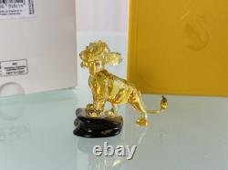 Figurine Swarovski 5681811 Disney Le Roi Lion Simba 6 Cm. Nouvel Article