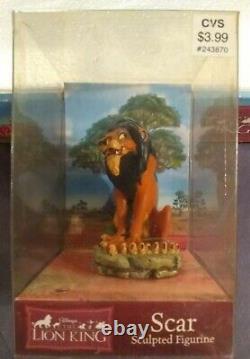 Figurines de film Le Roi Lion Disney Enesco Étalage de magasin de jouets Simba