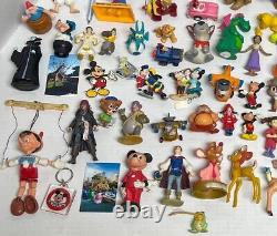 Gros lot de jouets Disney de 92 jouets Mickey Goofy Tailspin Lion King Aladdin Lots