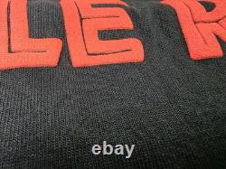 JERSEY SPIRIT DISNEYLAND PARIS LE ROI LION Taille Small Noir Le Roi Lion JERSEY SPIRIT DISNEYLAND PARIS LE ROI LION Taille Small Noir Le Roi Lion