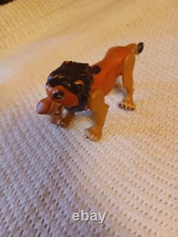 La figurine en céramique Scar du Roi Lion Disney, collectionnable, 5,5 x 3,5 pouces, DVD et peluche.