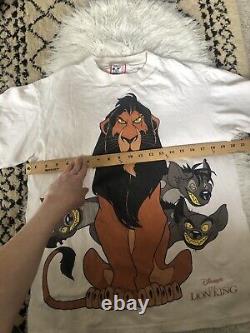 Le Roi Lion des années 90 Vintage Je suis entouré d'idiots Gros imprimé AOP Scar Disney Tee MM