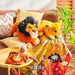 Magasin Disney Store Japon 2024 Le Roi Lion 30e anniversaire en peluche Simba couché