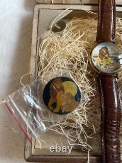 Montre et ensemble de pin's en édition limitée Disney Le Roi Lion 1994 1950/5000 Vintage