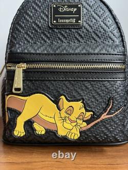 Neuf avec étiquette Rare Disney Le Roi Lion Simba endormi Loungefly mini sac à dos