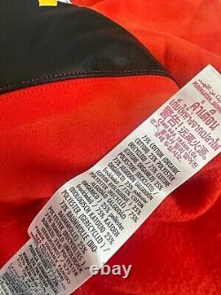 Parks Disney Le Roi Lion 30e Anniversaire Pull-over Neuf Taille Medium 2024