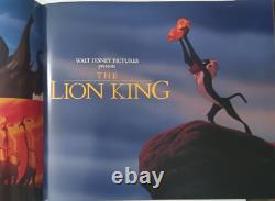 Programme commémoratif de 1994 du ROI LION de DISNEY avec Sericel en édition limitée à l'intérieur