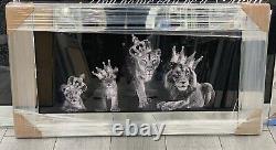 ROI LION ET REINE AVEC COURONNES CADRE MURAL ART LIQUIDE LOOK CHROME 82x42cm S-13