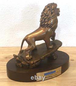 Rare Disney Lion King Simba 20 Ans Prix De Service Aux Membres Cast Avec Épingle Et Boîte