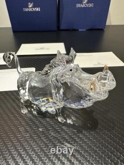 Swarovski Disney Le Roi Lion Pumbaa 1049784 Figurine en cristal retirée avec boîte et certificat d’authenticité