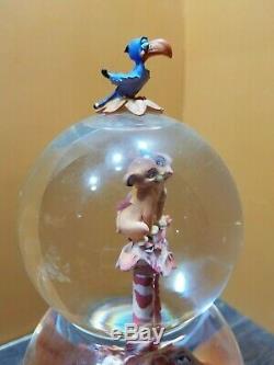 Video Disney Lion Roi Girafe Simba Faire Pivoter Le Globe De La Neige Double Bubble Music