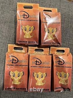 WDI MOG Adorbs! Boîte de pin's mystères Disney Le Roi Lion